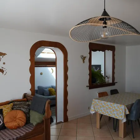 Maison Avec Vue Montagne Pour Les Amateurs De Velo Vtt Et Randonnees Massages Sur Rendez-vous Ferienhaus Mercury-Gémilly