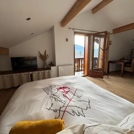 Maison Avec Vue Montagne Pour Les Amateurs De Velo Vtt Et Randonnees Massages Sur Rendez-vous *